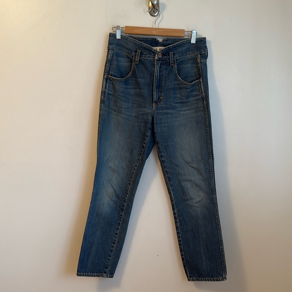 AMO Tulip High Rise Dark Vintage Wash Blue Cropped Jeans Preowned Size 28